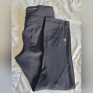 lululemon athletica Cropped Legging